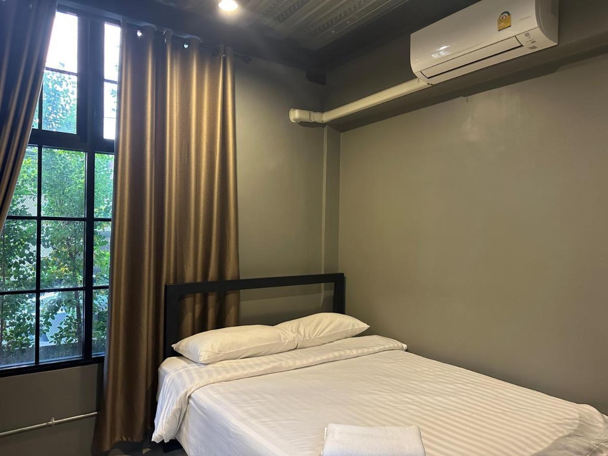 Premier Hostel Chiang Mai Exterior foto