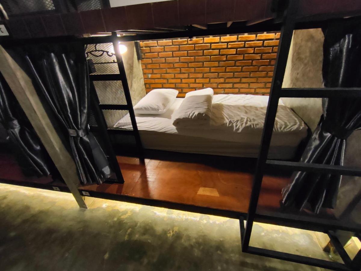 Premier Hostel Chiang Mai Exterior foto